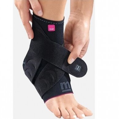 MEDI Levamed active ankle brace with fixing band 1