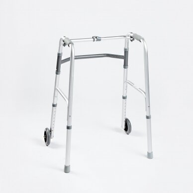 WALKING FRAME WITH WHEELS 1